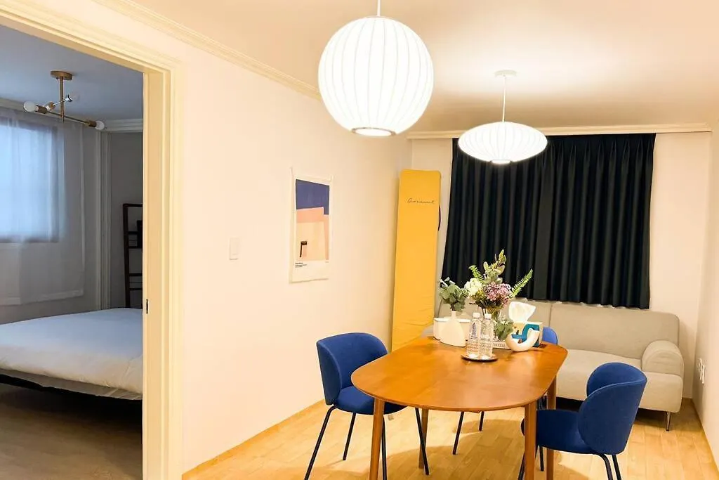 Mangwon Station / Hongdae / Hapjeong / Yeonnam Apartman Szöul